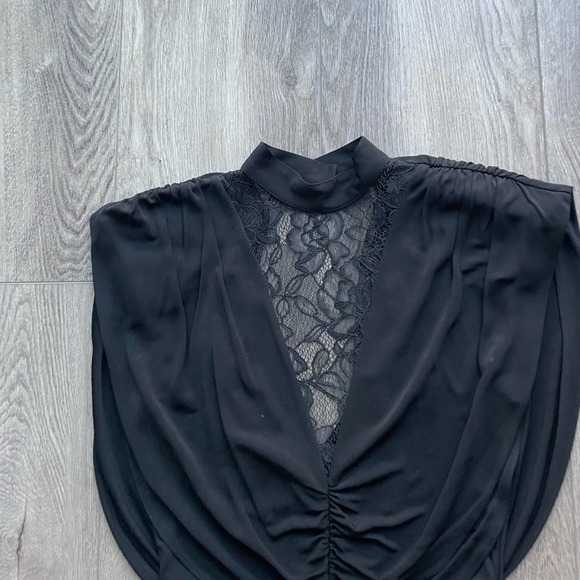 RONNY KOBO BLACK DRAPED RUCHED LACE DETAIL MINI DRESS SIZE SMALL NEW - Picture 3 of 3